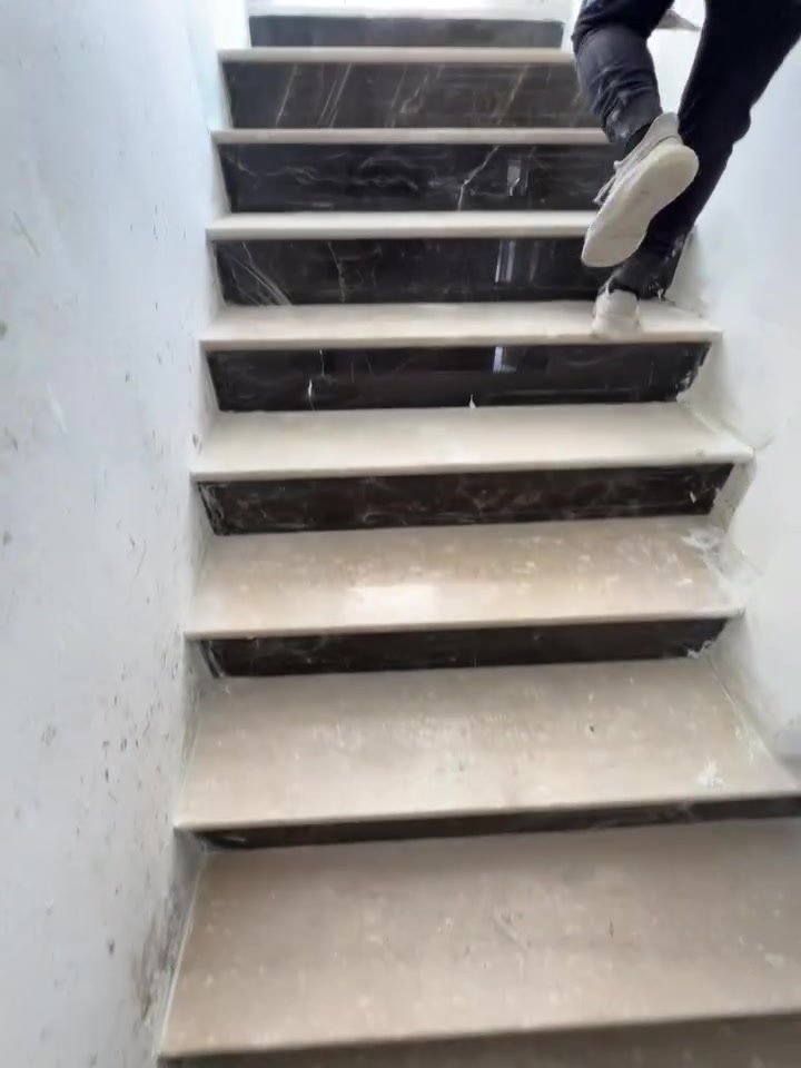 سلام عليكم عمل سراميك و للواح قافت لقياسات ول مرمر ول رضيات بسعار مناسبه جدن للستفسار ***********(***********

