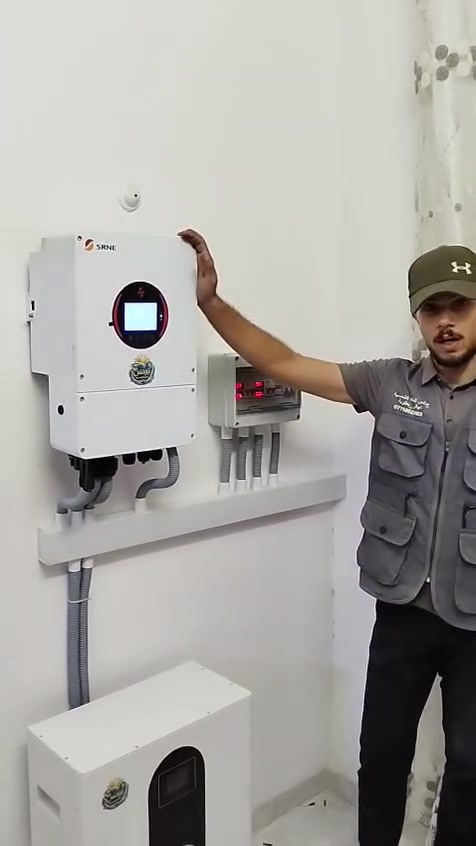 ☀️ طاقة لا تنقطع... وراحة بال مع يونس للطاقة الشمسية! ☀️
​إنجاز جديد ينضم إلى قائمة أعمالنا في محافظة ديالى العزيزة!
​تم بعون الله تنصيب وتشغيل منظومة طاقة شمسية متكاملة وعالية الكفاءة لتجهيز منزل بالكهرباء المستقرة بقدرة 10 أمبير بالتناوب مع الشبكة الوطنية.
​📍 مكان التنفيذ: محافظة ديالى – قضاء بعقوبة – منطقة شفته.
​🔧 مواصفات المنظومة:
​عقل المنظومة: انفيرتر SRNE 6kW المعزوز بتصنيف IP65 المقاوم للظروف الجوية الصعبة والغبار.
​خزين الطاقة: بطارية Zetara بسعة 10kWh لاستقرار ممتاز وعمر افتراضي طويل.
​💡 لماذا تختار يونس للطاقة الشمسية؟
نقدم لك أحدث التقنيات وأفضل العواكس والبطاريات العالمية مع ضمان جودة التنفيذ والتشغيل الاحترافي لتودع انقطاع الكهرباء وتستمتع بطاقة نظيفة ومستمرة.
​📍 عنواننا: ديالى - بعقوبة - التحرير (مقابل قيادة شرطة ديالى)
📞 للتواصل والاستفسار (اتصال أو واتساب): ***********
