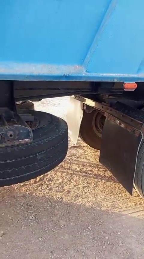 شاحنة • ١٤٠