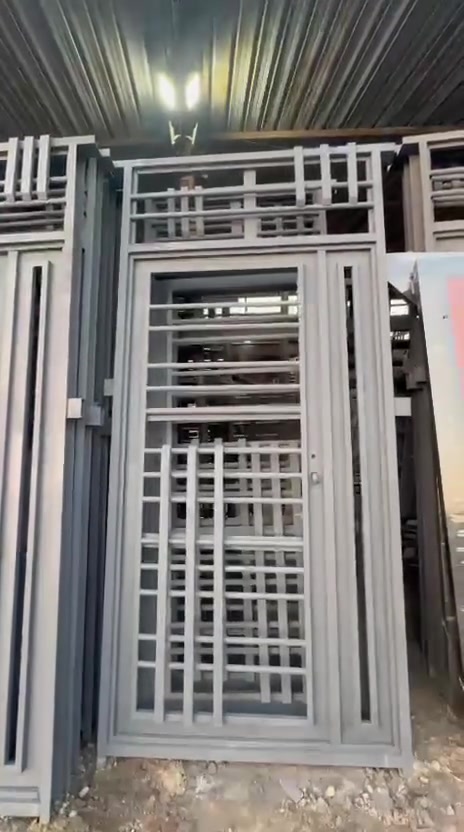 السلام عليكم يوجد لدينا بوب و شبابيك حديد شباك عنوان بغداد جرف نداف ***********
