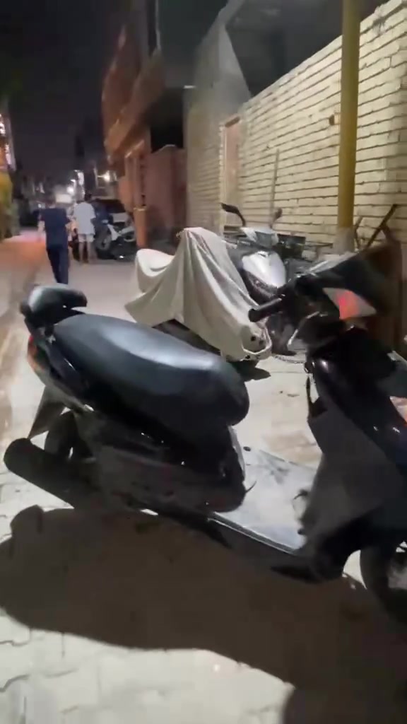 سلام عليكم للبيع دراجه سنكس فحل نوزل دراجه خير من الله كهربائات شغاله سلف نكره دراجه ماتعوبه مكاني حي القاهره ***********

