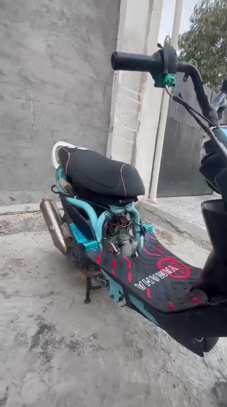 للبيع دراجة ماكس معدلة (دراجة لعب) 🔥
دراجة مرتبة ومتعوب عليها، جاهزة للخط ومكينة خير من الله لاهل الطكات واللعب.
​المواصفات والتزويد:
​تزويد داخل كامل.
​كلجات رياضية أصلية.
​بوشة 55 شك اكاع شك.
​مكينة نظيفة حيل وخير من الله، شغل وفره.
​الحالة: دراجة متعوب عليها ونظيفة ومعدلة بعناية.
​المكان: بغداد - حي الجامعة.
​للإستفسار ومعرفة السعر أو التواصل، يرجى مراسلة الخاص أو الاتصال.***********
