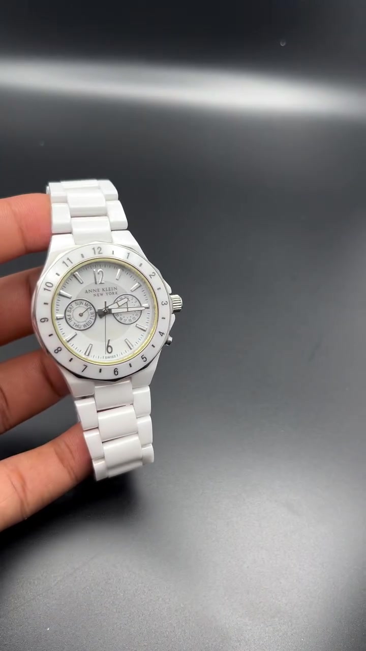 ✅آن كلاين نيو يورك … Anne Klein
✅الصناعه : سويسري اصلي 
✅الحركه : كوارتز 

✅المواصفات :
✅ساعه جديد لوك تقريبا سيراميك 
✅ماركه مميزه وعريقه سناتر 
✅القطر : 38m 
✅السعر : 115 $ ….. توصيل مجاني 

✅التواصل :
✅خاص ( ماسنجر ) 
✅او …. واتساب  : ***********

#AlBasrawi
#Watches
