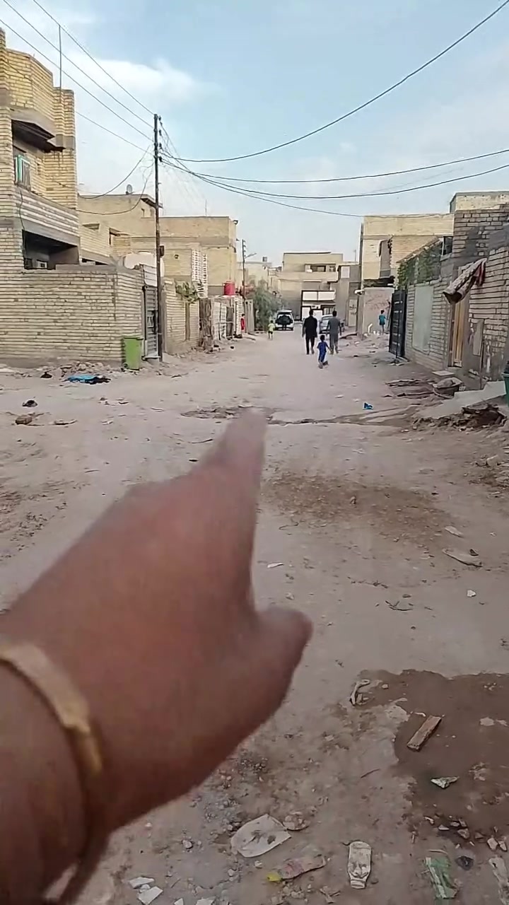 سلام عليكم بيت للبيع في منطقه ضباط ثانية زراعي مال بلديات المساحه 100 متر قاط واحد كامل بناء درجه اولى جديد معنى الكلمه محد ساكن بيه بعد جديد بل بدايه سعره مناسب سعره 73بي مجال اي استفسار عن الرقم ***********
