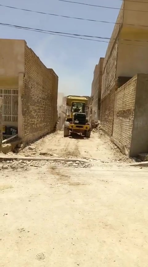 🏗️ أبو محمد الجبوري لتفليش وهدم الدور والعمارات ورفع الأنقاض 🚜
📍 داخل كربلاء المقدسة وبأعلى درجات الأمان
خدماتنا تشمل:
🔨 تفليش وهدم الدور والبيوت والمباني والعمارات بأعلى درجات الأمان.
🚛 رفع وتنظيف ونقل الأنقاض وتسليم الأرض صافية وجاهزة للبناء.
🚜 توفير أحدث الآليات والمعدات (شفلات، حفارات، قلابات) للعمل السريع والمنظم.
مميزات العمل معنا:
▪️ كادر متخصص وخبرة طويلة في المجال.
▪️ التزام تام بالمواعيد والإنجاز بوقت قياسي.
▪️ أسعار تنافسية ومناسبة للجميع.
📞 للتواصل واتساب (***********)
