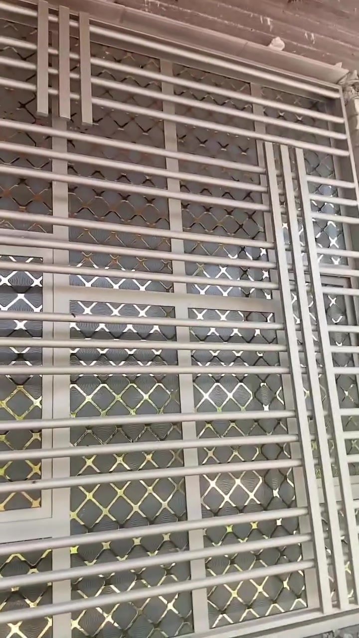 الشمري لبيع وتركيب انواع الزجاج وصبغ الدور السكنيه وعمل الواجهات الخارجيه من ماده الفوم وعمل السقوف الثانويه والجبس بورد والبوردكس الخارجي   ***********
