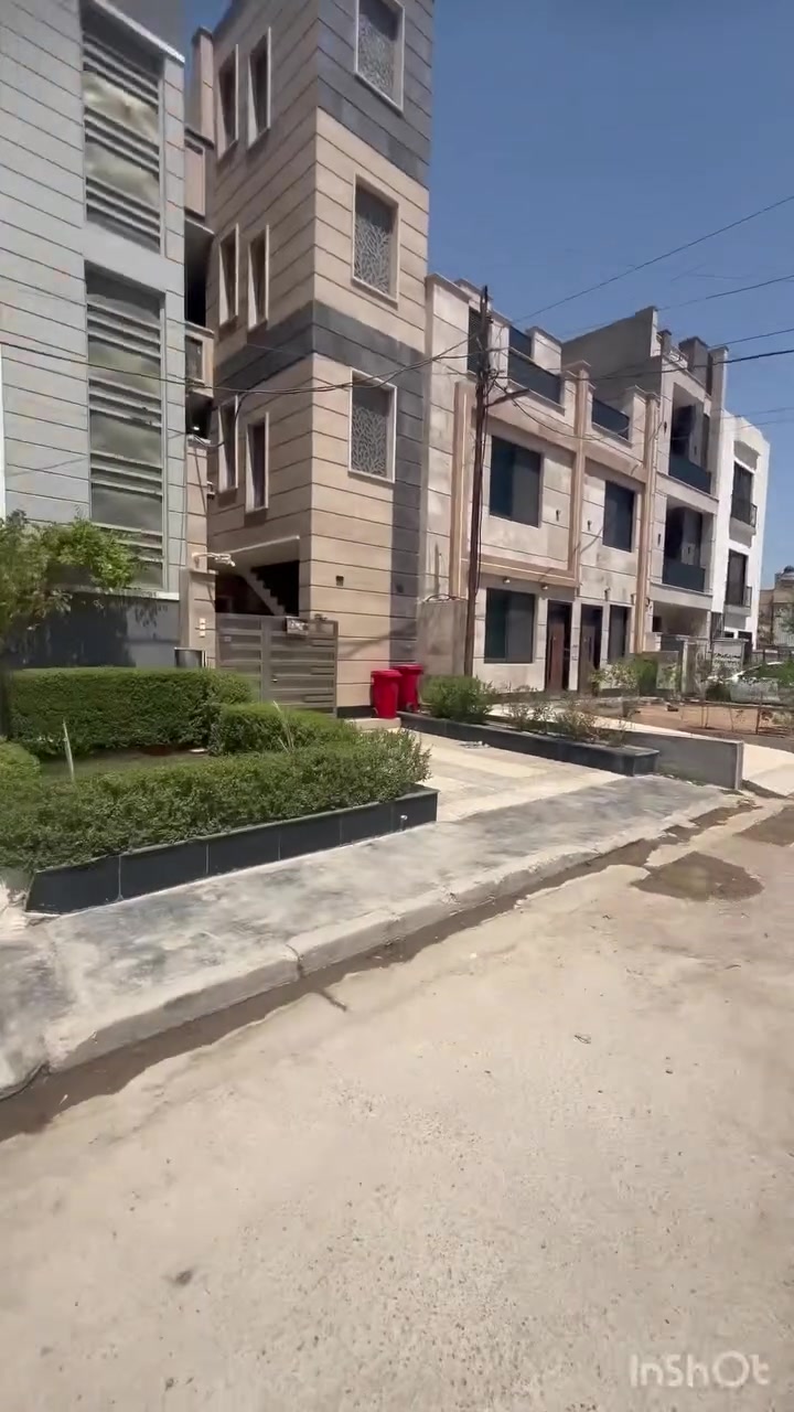 دار للبيع جديد زيرو✅
230م 3طوابق ڪِل طابق يحتوي على شقتين وكل شقه تحتوي عله غرفتين نوم وومطبخ والشقه الارضيه تحتوي على3غرف نوم ويحتوي على كراج وحديقه وعرض الشارع15م موقع📍 غزاليه قرب ام القرى للاستفسار معا مكتب واحة الخير بأدارة ابو جبل
☎️***********☎️
