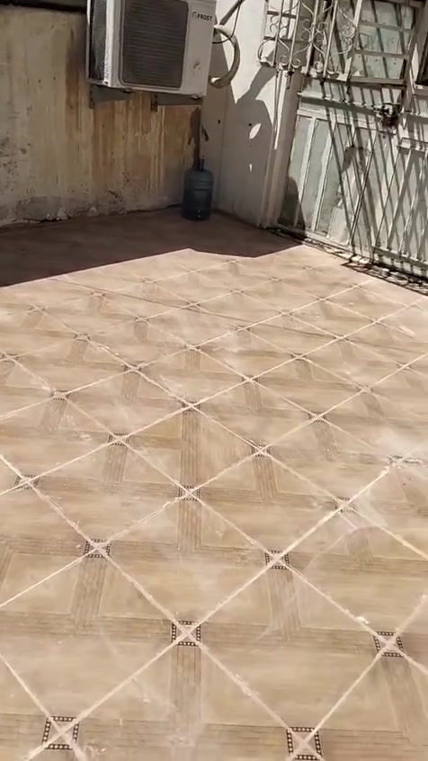 سلام عليكم هذا شغلنه عدنه من جديد واحد خلفه امطبكه يومين ونشلع بس والله خطيه ابو البيت واني خليته ينسه بعد عمي خافو الله الحمدلله اني ماقصرت ويهم اني خادم مطقتي حي صحه

