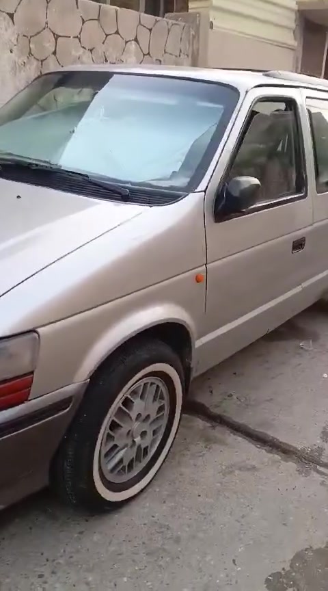 السلام عليكم 
للبيع كلايزر موديل 1993 محرك دوج 6 سلندر كير أوتوماتيك كهربائي السعر 46 فقط تحويل و السيارة باسمي. للتواصل ***********. العنوان موصل حي التحرير
