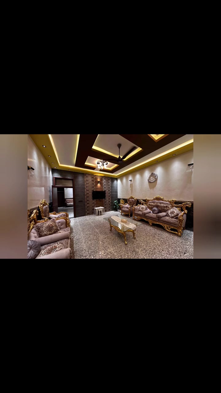 #بيت للبيع مساحة 200 متر🏠 *********** 
بناء حديث طابقين يحتوي على ٤ غرف نوم 🚞 
و 2 صحيات مع باقي الملحقات واستقبال وصالة كراج
ومتوفرة كافة الخدمات (ماء 💦 كهرباء ⚡ طريق تبليط🛣️ ) 
 
الموقع/ #الدوره - #البوعيثة الهواشة - شارع ماركت الورده
يبعد عن الشارع الرئيسي 100 متر
للاستفسار *********** ابو يحيى
