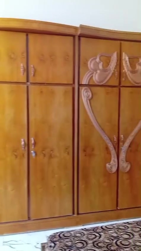 السلام عليكم غرفة نوم البيع السعر ٧٥٠ بيه مجال ***********
