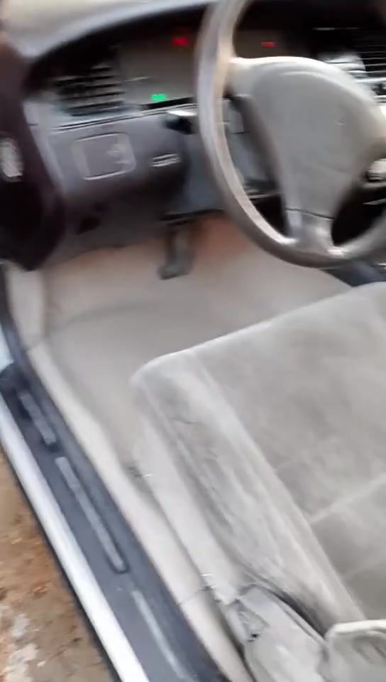 سلام عليكم سياره بطه للبيع موديل ٩٤ بسمي كير محرك مكفولات كهربايات شغاله كشنات كهربائي بس نقص تبريد رقم انبار سعر ٥٨وبيهة مجال مكان. يغداد رضوانيه شرقيه 
رقم لهاتف (***********)(***********)
