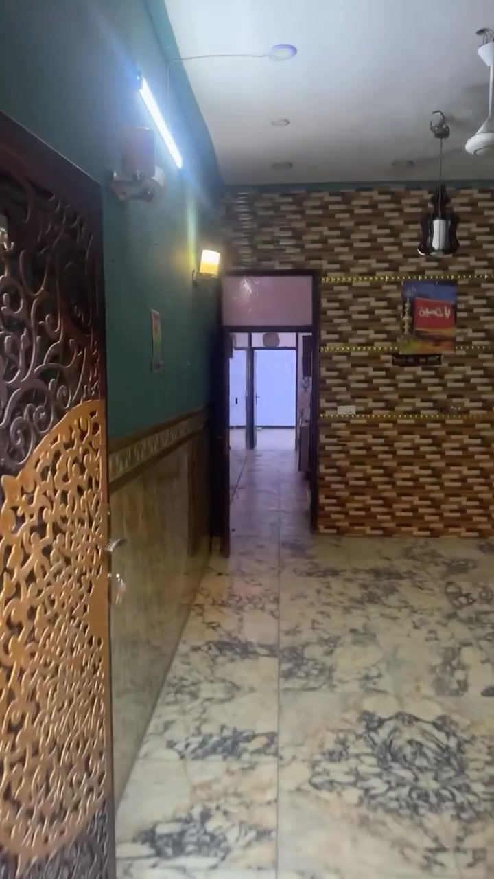 السلام عليكم ورحمة الله وبركاته
بيت 🏡 ٧٥متر في منطقه 9️⃣ نيسان الأسمنت للإيجار للايجار 
ط 1️⃣ استقبال 🟢مطبخ🟢ملحقاته🟢غرفه 😴 
ط2️⃣غرفتين 😴🛑وملحقاته 
للاستفسار مكتب الشمس 🌞 للعقار 
***********
