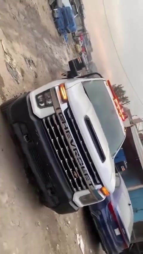 يالله
سلفرادو حجم ٣٥٠٠ HD بدي فافون خاشوكه طبق الاصل امريكي
موديل ٢٠٢٢
بدي فافون
للبيع
***********
