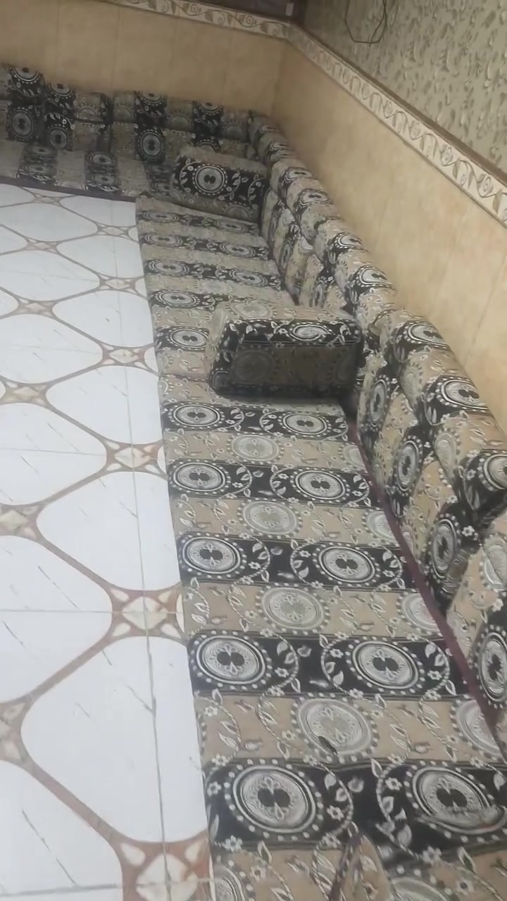 ديوان • تخم ونص • كوفه