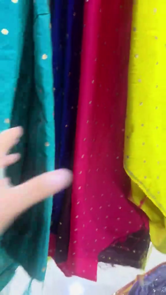 ملابس