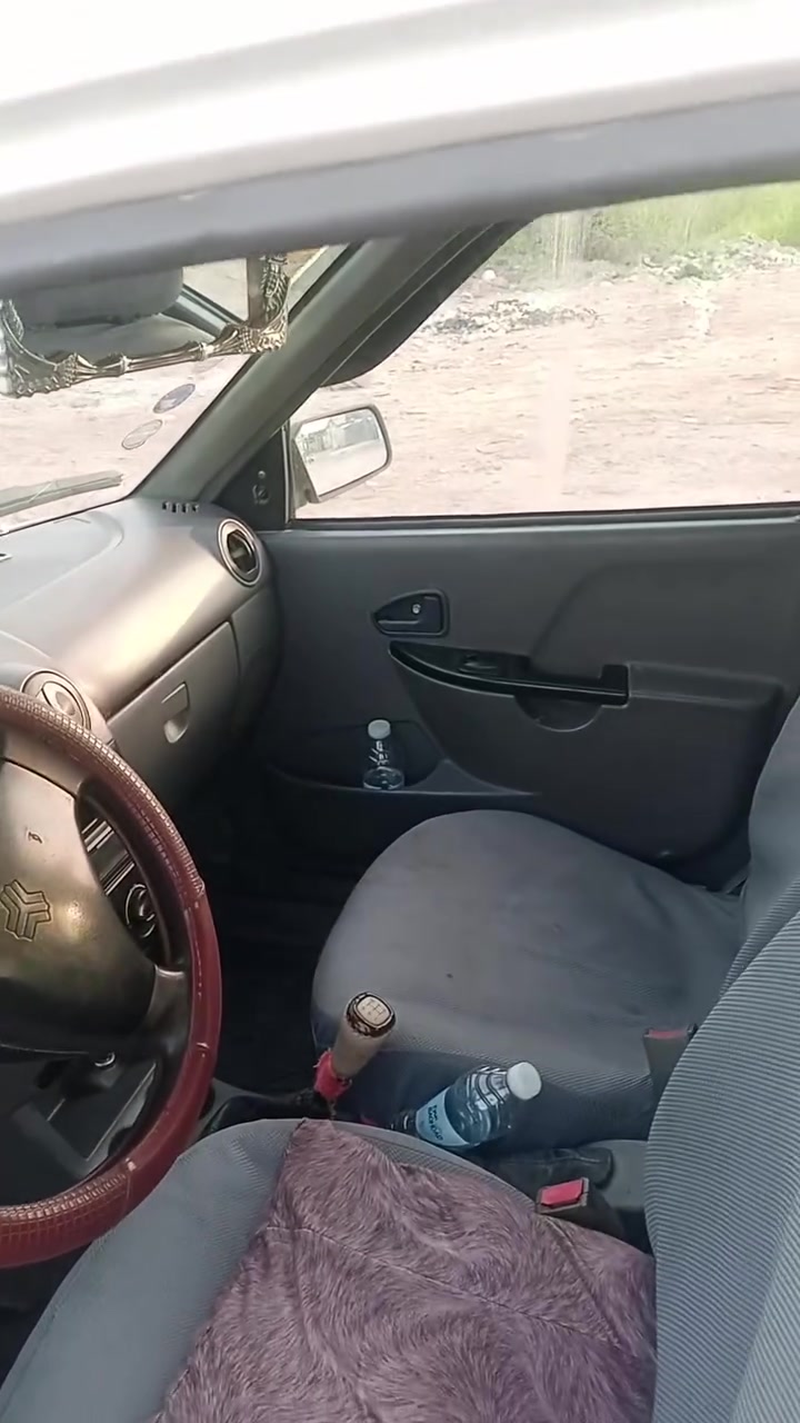 سايبا موديل 14 بيع مستعجل سنويه جديده رقم انكليزي
إلى 29 السنويه رقم نجف 
كلش نظيفه
مكينه وكبر مكفولات حداديه جديده تبريد نقص غاز 
بيه صبغ قليل جدا 
السياره مال جناي
رقم ***********
