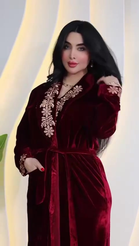 روب قديفة • طويل نسائي • جملة