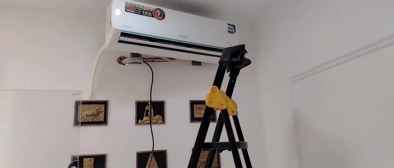 🔥 ضمن أعمال ورشة أبو آدم للتبريد 🔥

تم بحمد الله تنصيب 3 أجهزة سبلت كينود، سعة كل جهاز 2 طن
🏠 في الطابق الثاني، وبأعلى دقة وإتقان.

✅ تنصيب احترافي
✅ فحص وتشغيل كامل
✅ شغل نظيف وضمان على العمل
❄️ خبرة وإتقان… والتبريد علينا
علاء محمد 
📍 واسط – الصويرة
📞 ***********
📞 ***********
🕐 متواجدين على مدار 24 ساعة

ورشة أبو آدم للتبريد
صيانة • تنصيب • غسل جميع أجهزة التبريد

نص مكتوب في الصور:
- HONOR X8b
- 108MP Ultra Clear Camera