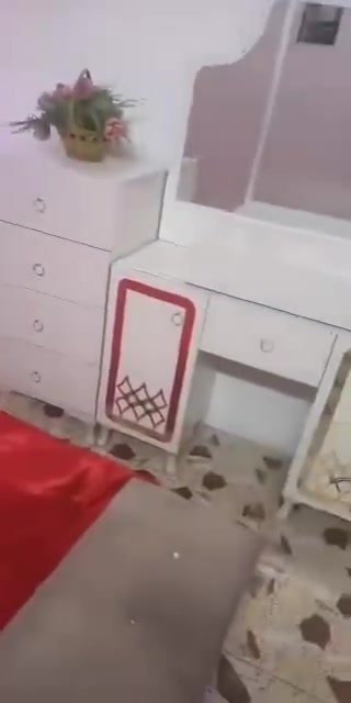 غرفه تركيا 7 قطع جديده استخدام شهر مستعجله ع بيعتها بسبب مساحه الغرفه  ب 300 وبيها مجال ***********

