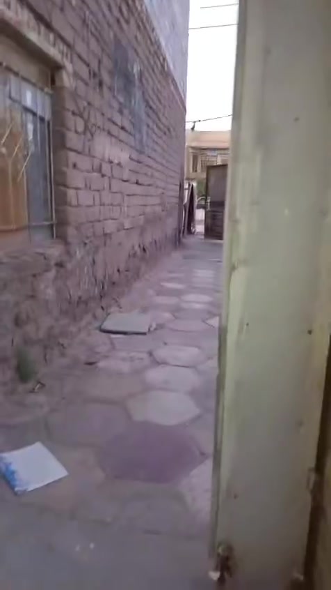 � للبيع في مدينة الصدر
خلفية طابقين، اعكادة
📍 العنوان: مدينة الصدر – سايدين تبليط أم الدود
تتكون من:
• 3 غرف نوم
• صالة استقبال
• مطبخ
• صحيات

💰 السعر: 68 مليون وقابل للتفاوض
📞 للاستفسار والتواصل: ***********
