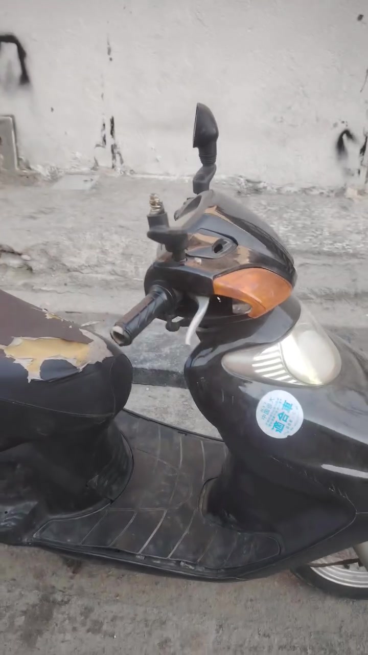 سبيسي 100 cc موضح بل مقطع كل فاصيلهه سعر 225 قفل بدون عمله سعر نهائي مكاني بغداد حي أور ***********
