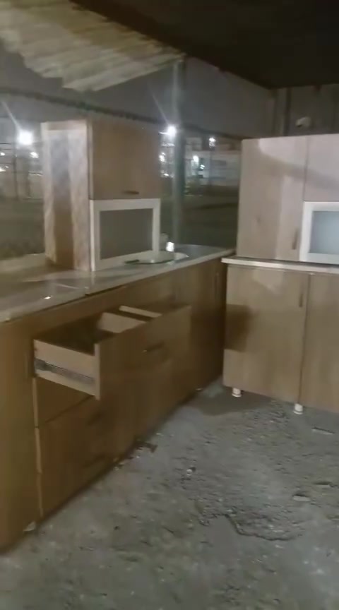 كاونتر للبيع نضيف جدا. العنوان نفق الشرطه حي حطين  الاستفسار على هذا الرقم
‭***********‬
