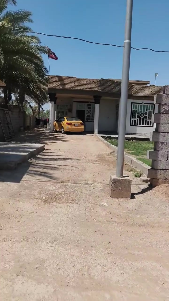 @إشارة السلام عليكم بيت البيع بحي رشيد مساحة ٦٠٠متر ***********

