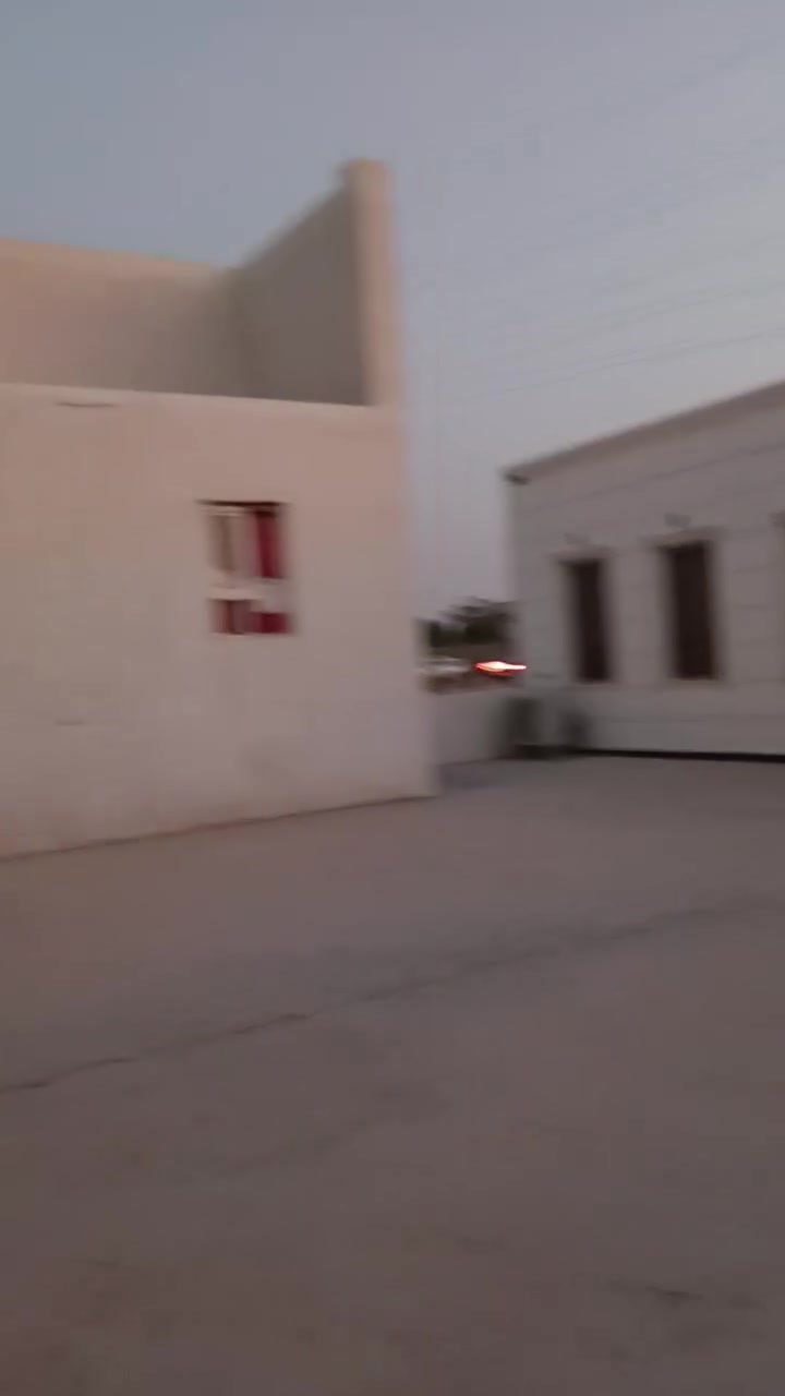 عماره لل ايجار مساحه واسعه جدآ قرب الاقسام الداخليه وقرب سيطره الاقواس // ***********
