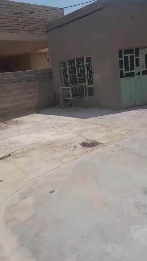 بيت للايجار قرب سيطره الخماس المساحه 200 متر للاستفسار الاتصال على الرقم ***********
