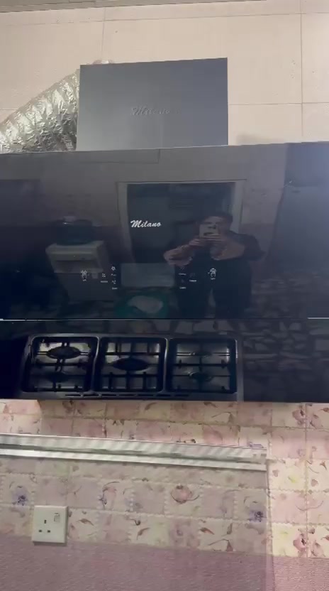 مرحبا متوفره هذه اغراض للبيت والمطعم اسعار مناسبه ونظيفه جدامكاني بغداد شارع فلسطين للحجز والسعر مراسله الصفحه او الواتساب ‭***********‬

