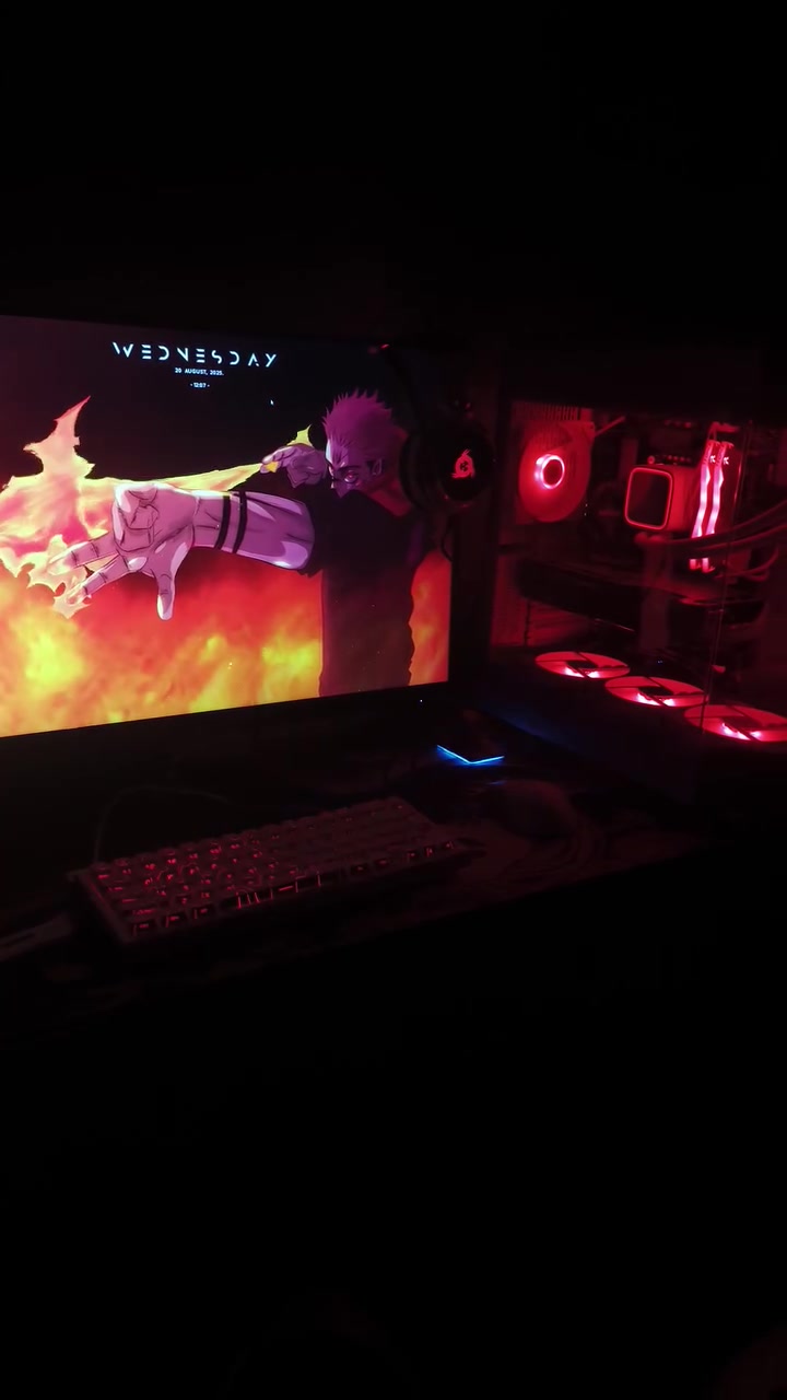 🔥 للبيع تجميعة Gaming احترافية ونظيفة جدًا – جاهزة للأداء القوي 🔥
@
🎮 مواصفات التجميعة:

🔹 المعالج: Intel Core i7-12700F – الجيل 12
🔹 كرت الشاشة: ASUS Dual RX 7700 XT 12GB OC
🔹 اللوحة الأم: Gigabyte B760 DS3H ATX WiFi DDR5
🔹 الرامات: 32GB DDR5 بسرعة 6000MHz من TEAMGROUP RGB
🔹 التخزين: SSD بسعة 1TB من نوع M.2 NVMe Lexar NM620 – سرعة تصل إلى 3500MB/s
🔹 مزود الطاقة: Segotep 850W Gold Fully Modular
🔹 الكيس: Xigmatek iCUBE باللون الأبيض
🔹 التبريد: DeepCool LS720 SE Digital 360mm باللون الأبيض
🔹 المراوح: مراوح باللون الأبيض

🖥️ الشاشة:

AOC بحجم 27 بوصة – دقة 2K – معدل تحديث 180Hz – استجابة 0.5ms – لوحة IPS

🔋 مزود الطاقة الاحتياطي UPS:

Online UPS بسعة 1KVA لحماية الجهاز من مشاكل وانقطاع الكهرباء

🖱️ الملحقات:

🔹 ماوس وكيبورد من شركة Attack Shark
🔹 سماعة من شركة KLIM
🔹 جوستك من شركة GameSir

📦 التجميعة كاملة وجاهزة للاستخدام، وتشمل جميع الملحقات، مع توفر كراتين التجميعة والملحقات. كما أن جميع المكونات باللون الأبيض، بما في ذلك الرامات والتبريد والكيس والمراوح.

✅ أداء ممتاز للألعاب بدقة 2K
✅ كرت شاشة قوي لتشغيل الألعاب الحديثة
✅ ذاكرة RAM بسعة 32GB DDR5
✅ شاشة 2K بمعدل تحديث 180Hz
✅ UPS Online لحماية الجهاز من مشاكل الكهرباء
✅ تشمل ماوس وكيبورد وسماعة وجوستك
✅ تصميم أبيض أنيق وموحد بالكامل

💰 السعر: 2,000,000 دينار
💬 قابل للتفاوض للجادين فقط

📍 الموقع: بغداد
📩 للاستفسار ومعرفة التفاصيل، يرجى مراسلتي على الخاص.
او الرقم ***********
