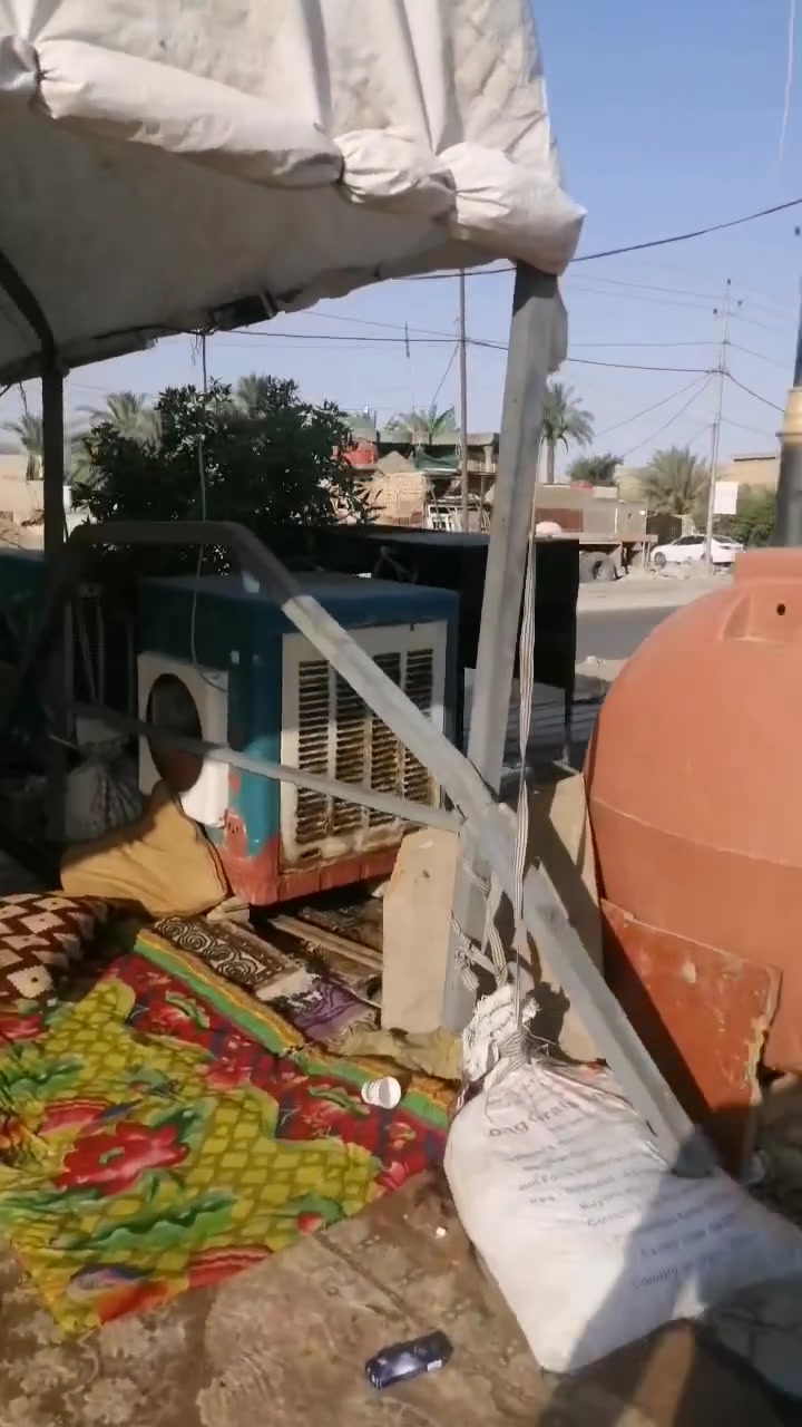 سلام عليكم 

جادر للبيع (بس حديد) طول ١٢ متر تقريباً 
عرض ٥ متر وشوية
المكان الرميثة 
باقي التفاصيل موضحة بالفيديو
السعر ٥٥٠ الف 
للتواصل : ***********
