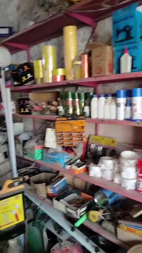 السلام عليكم تتوفر مواد انشائية للبيع دفعه واحده مع المحل للايجار بي واير سحب وثلاث خطوط ماء وواير نت 
في بغداد منطقة الحسينية مقايل الراشدية  للتواصل عبر الارقام التالية 
‏‪***********‬‏
‏‪***********‬‏
