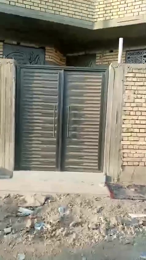 بيت زراعي بداية خنيطلة
المساحة ١٧٠ م

كونكريت مسلح 

كله طابوق 

غرفتين 

استقبال 

وصاله 
مطبخ كله سيراميك 

مجمع صحيات خارجية وادخلية كله سيراميك

للاتصال مع صاحب البيت 

***********

