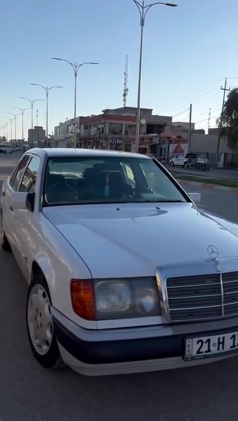 مارسيدس. موديل 90. اني مكلف بلنشر مال جناي. نضيفه 

رقم صاحبها *********** مكانهة جلولاء ❤️
