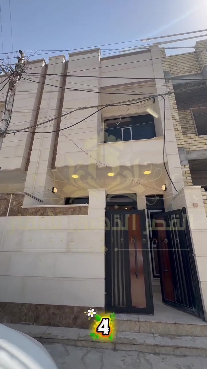 👑 عنوان مميز… وموقع يستحق الاختيار
🏡 مشتمل للبيع | 85م²

✨ التفاصيل:
📐 المساحة: 85م²
📏 الواجهة: 4.30م
📏 النزال: 20م
🛏️ 3 غرف نوم
🍳 مطبخ
🛋️ استقبال

📍 البنوك – شارع الكنيسة

🔥 فرصة مميزة للسكن والاستثمار… والجاد يحجز قبل فوات الفرصة.

💬 شنو رأيكم بالمواصفات؟
📩 للحجز والاستفسار: راسلنا الآن

🏆 القصر الذهبي للتطوير العقاري
📞 ***********
