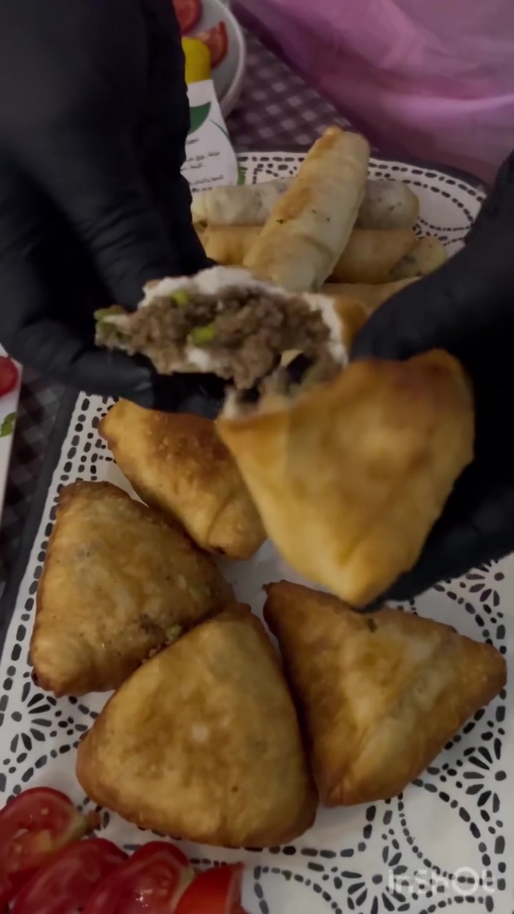 تجهيزات الخير الغذائية ☘️ 
الطعم الحقيقي والمذاق الافضل😋 والسعر المناسب كل هذا موجود عدنا✨
تجهيزاتنا منزليه شرط النظافه والترتيب ولحمومنا عراقيه 💯 ٪
يوجد كل انواع الكبب والفطاير واللحم بعجين والكباب عروك والبورك بانواعه 
اسعارنه كل 40 قطعة ب18الف
جدر دولمة 15 الف 
يوجد توصيل 🚕لكل مناطق بغداد الكرخ
مستعدون لتجهيز كافة الحفلات والقاعات والمناسبات للحجز واتساب ***********

#تجهيزات #عرض_خاص #توصيل #بغداد #اكسبلور #غذائية
