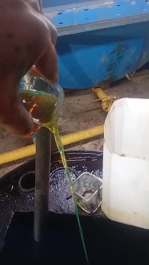 عسلي مال اليوم ☝🏻💯 ***********  تجهيز مولدات منتوج عسلي  خفيف رقم واحد 👋🏻1️⃣كرخ ورصافه ✅ واصل  . . :الكميـات  ':  ▪️ 10,000 لتر ▪️ 12,000 لتر ▪️ 14,000 لتر ▪️ 18,000 لتر ▪️ 36,000 لتر
