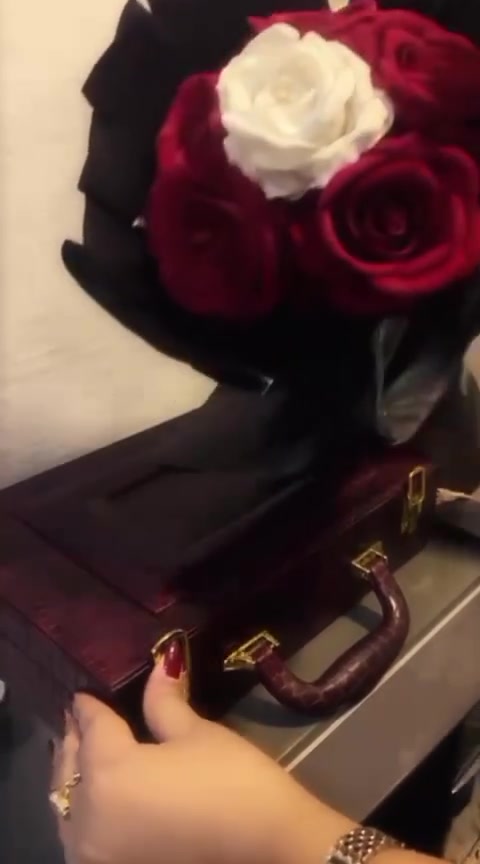 آيفون ١٧ برو ماكس • نضيف • بطارية ٩٧