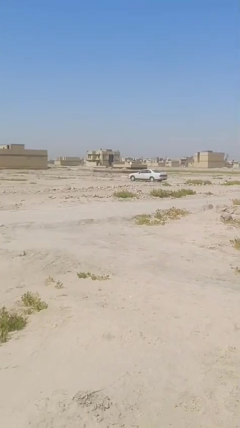 قطعه للبيع 100 متر امامي سادس قطعه عن الركن عن شارع 20 الرئيسي خلف شارع 40 الرئيسي قطعه مفروزه وكامله وجاهزه للسكن طاب وصرف العنوان الكامل فداء نهايه شارع ابو لبنان  السعر 19 رقم الهاتف ***********
