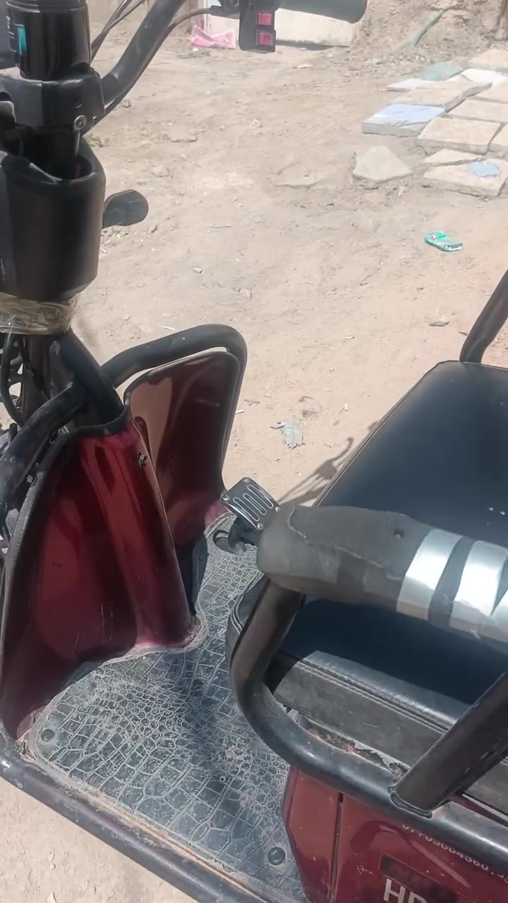 سلام عليكم دراجه شحن مال معوقين بطاريات نص عمر نضافه ٧٠ ب الميه السعر ٧٠٠ وبيه مجال مكاني محافظة الديوانيه قضاء الشاميه رقم التلفون ***********
