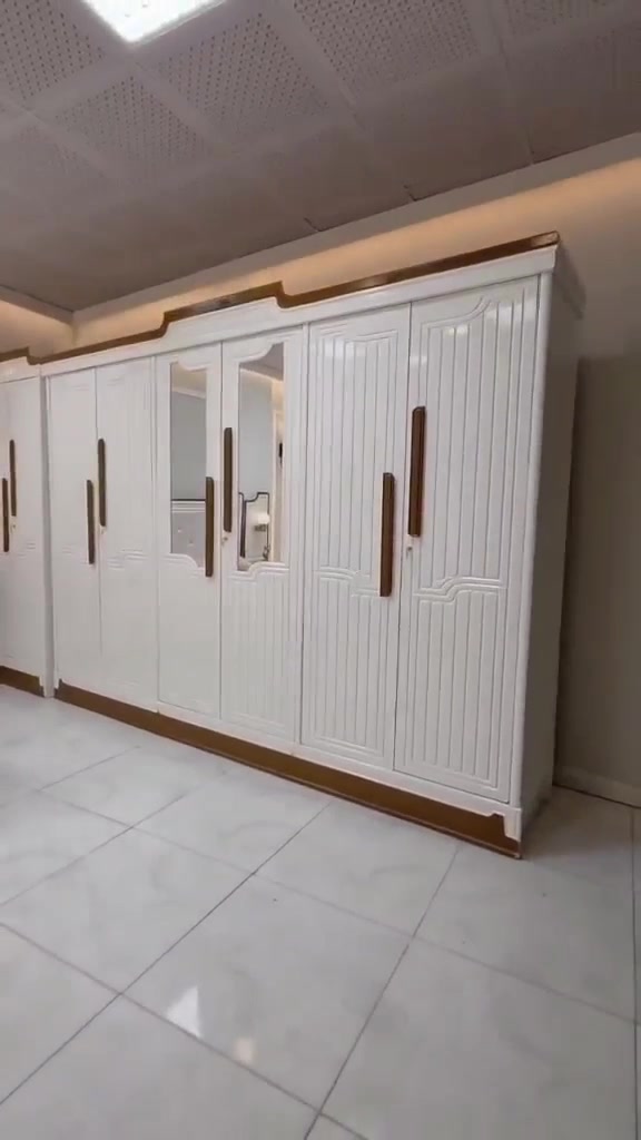 السعر ( مليون و٥٠ ) فقط😍

غرف نجاره عراقيه 💯💯

تتكون من ١٠ قطع 

عرض الكنتور٣مترات و٢٠سم

ارتفاع الكنتور مترين و٤٥سم

السرير بلوك ٦ ارجل

طول السرير 200 سم 

عرض السرير 160 سم 

الضهر جرجوبه فريم داخلي

الزاويه بارتفاع الكنتور 

الشازلون والطابوريه 75 الف 

الدوشك ابو العجينه الطبي ١٦٠

  ضمان ٥ سنوات
والدوشك ضمان سنتين ضغط ١٢٥