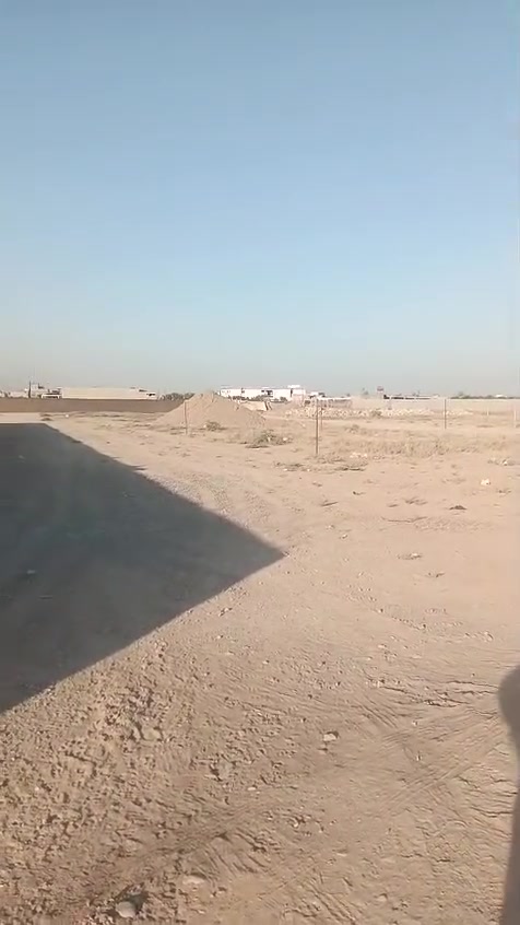 اسمع الفديو وتصل *********** ودلل مساحته ٤٥٠ موقع مدخل ٣ او تكدر تدخل من يم مركز عزيز بسعر مناسب جدآ
