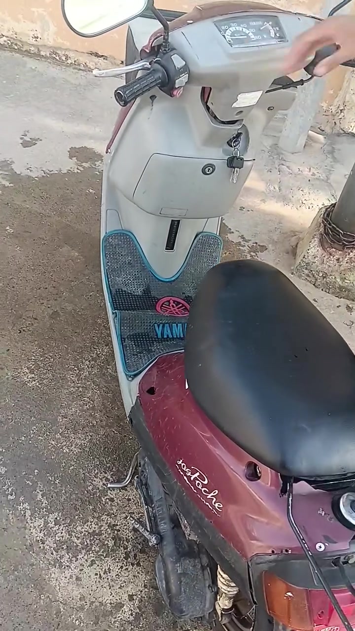 بزون ابو سله محرك نضيف حيل شاصي شرط لايتات اشاير هورن سلف شغال مكاني ايسر حي عدن 240 وبي مجال ***********
