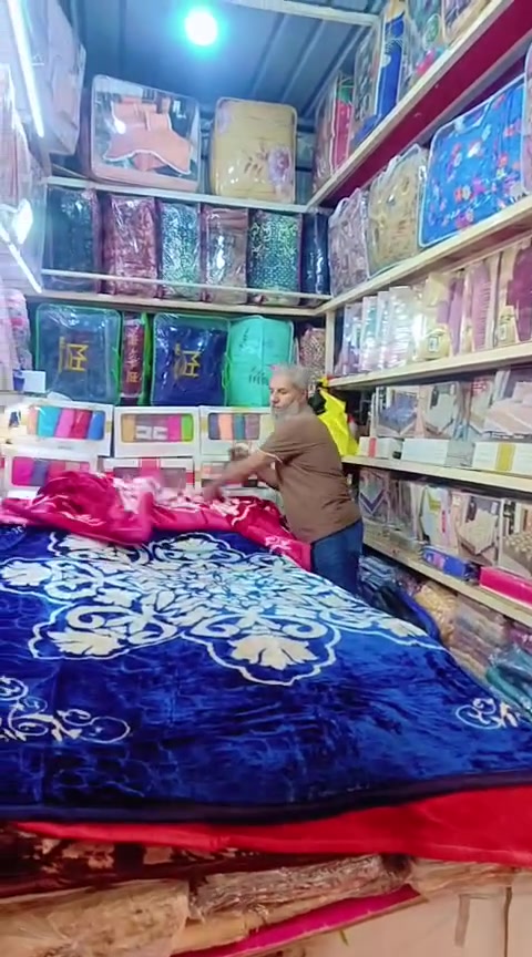 مفروشات • تقسيط • سوق شهداء الامين