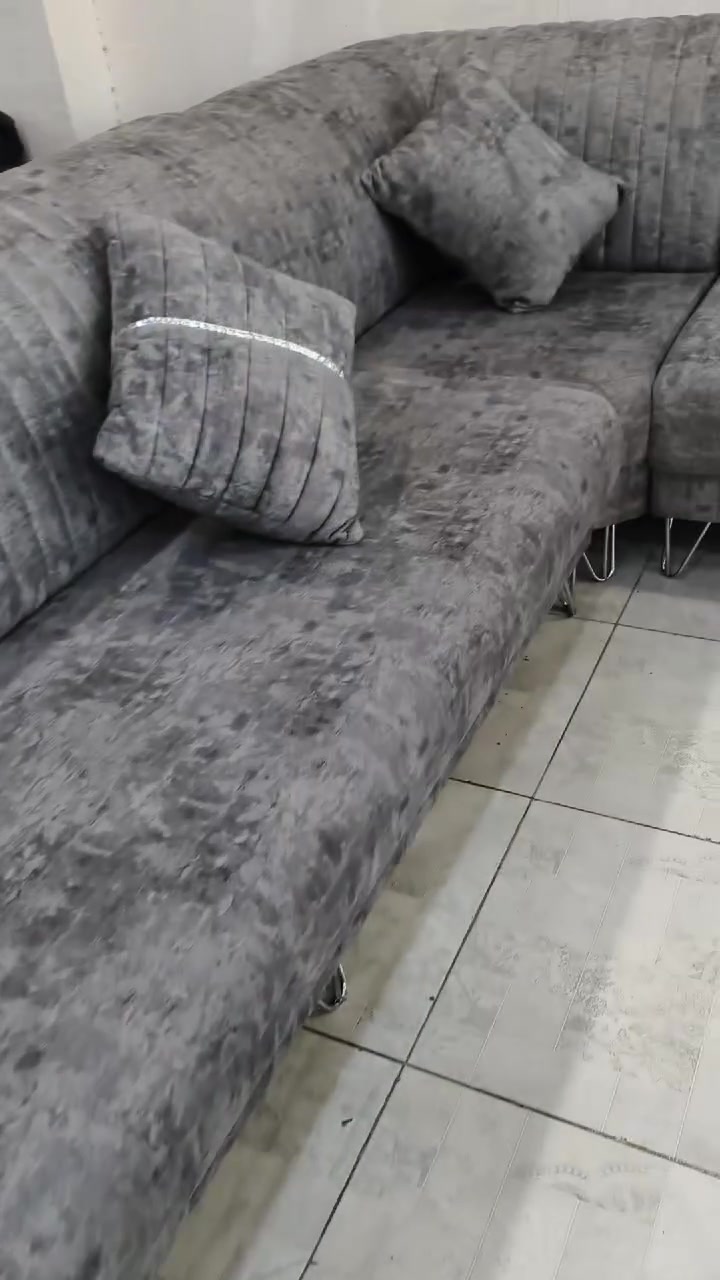 ديوان للبيع كلش نضيف مابي عيب الشراي يتصل على هذا الرقم بي واتس***********
