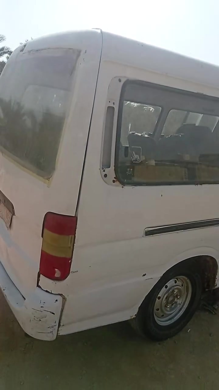 السلام عليكم سياره فتون عبريه ما بيها ماكينه يراد لها بس ماكينه وظفيره وعقل سياره حلوه قشرها كلش حلو شواصيها نظيفه السياره رقم احمر رقمها بابل راعيها موجود سنويه موجوده بس ورقيه بحثها موجود سياره اصوليه كلش راعيها بغداد مكاني كربلاء سعر السياره 1100وبيها مجال الشراي ينتصل على الرقم ***********
