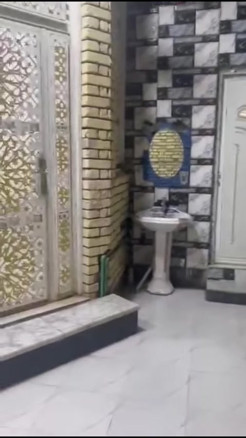 بيت طابو أسهم المساحه160م طابقين

الطابق الاول غرفتين  و صاله واستقبال جبيره و مطبخ وطارمه وصحيات داخليه و خارجيه مناور ثنين

 الطابق الثاني صاله جبيره أربع غرف صحيات ثنين
 البناء طابوق كونكريت مسلح وسطح شتايكر  وبنيان درجة اولى 

الموقع / حي المختار خلف المغتسل الجديد

الاستفسار
 *********** يتوفر واتساب

https://chat.whatsapp.com/DAUdXFm5YqX38v3lRTvPuk
