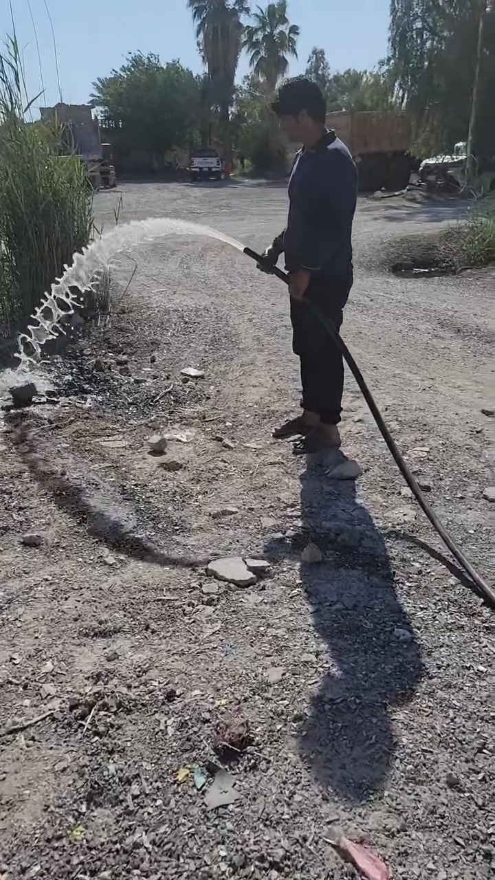 ***********
حفر ابار مياه السقي والغسول والحدائق وحفر ابار التصريف مياه المجاري والمنهولات وثقوب الشوارع والركائز وحفر أعمدة الكهرباء كافة القياسات بأسعار
